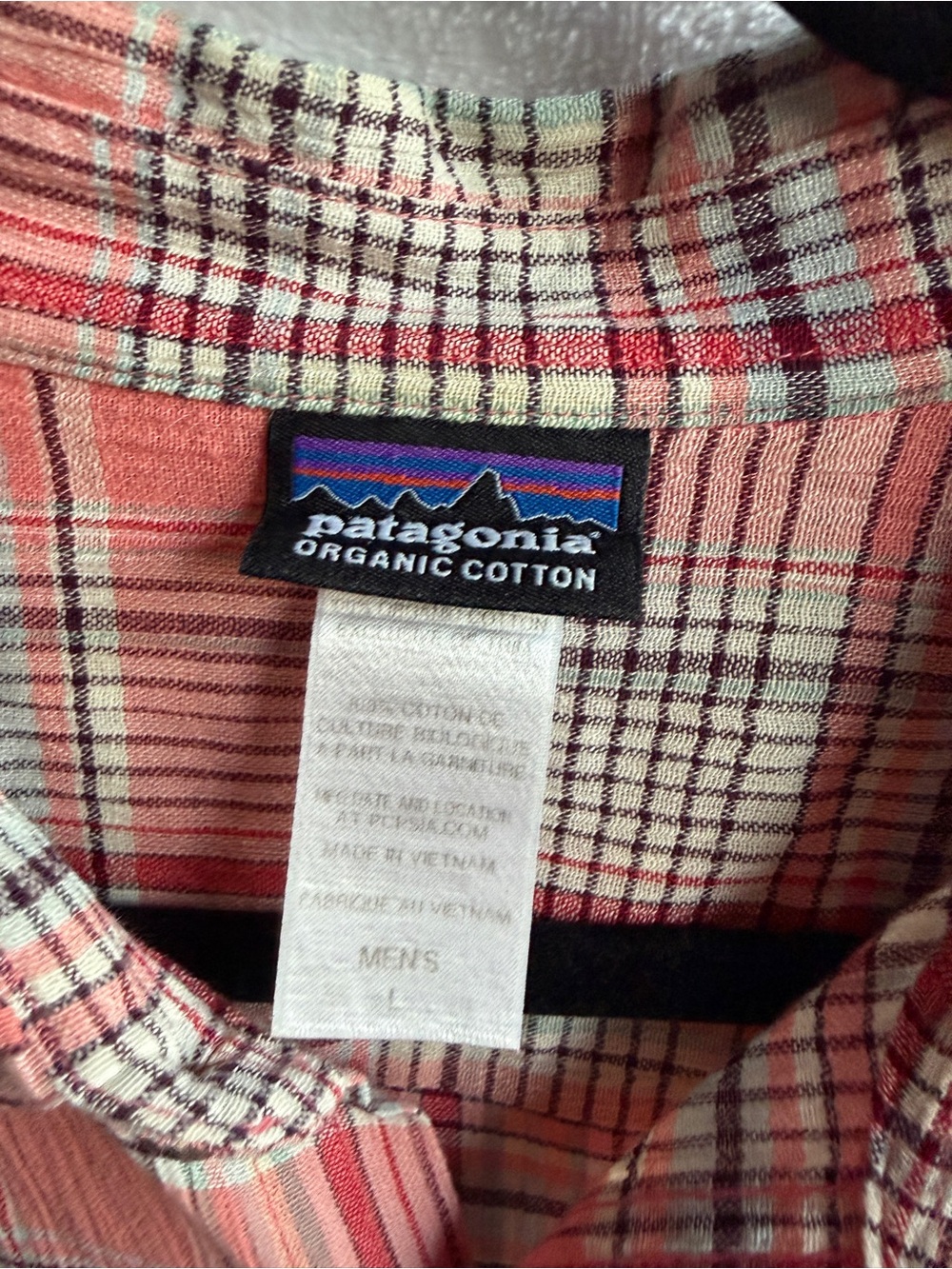 Patagonia Men's Plaid Button-Down Shirt in Coral and Cream 100%organic cotton